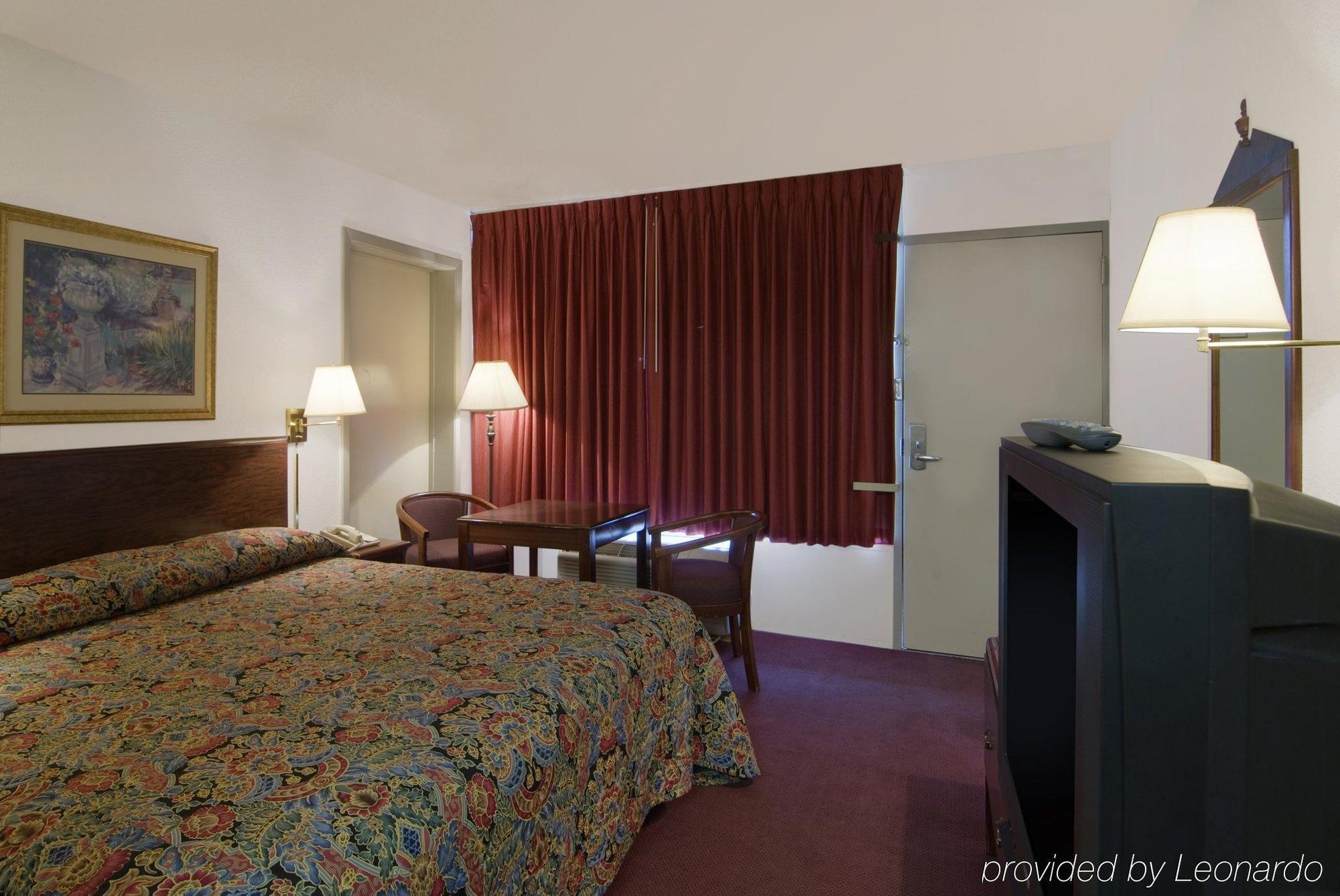 Americas Best Value Inn Searcy Chambre photo