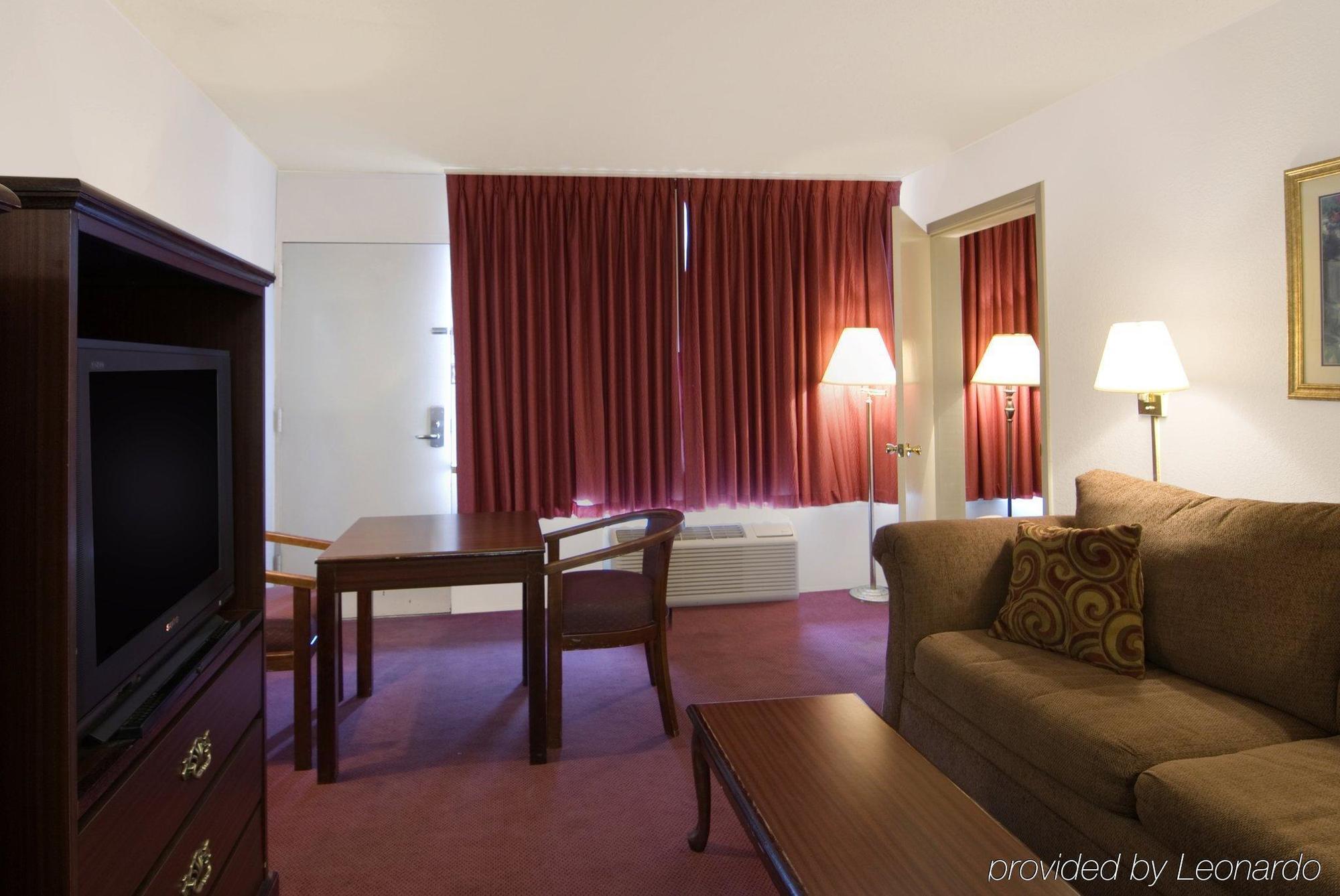 Americas Best Value Inn Searcy Chambre photo